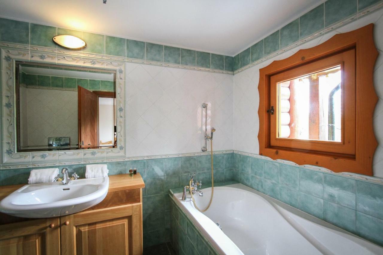 Koliba Expo Otel Zelezna Dış mekan fotoğraf